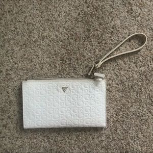 Guess Wristlet